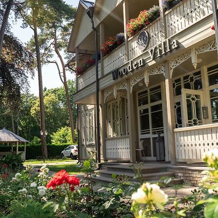 Wooden Villa Apartments Jūrkalne Extérieur photo