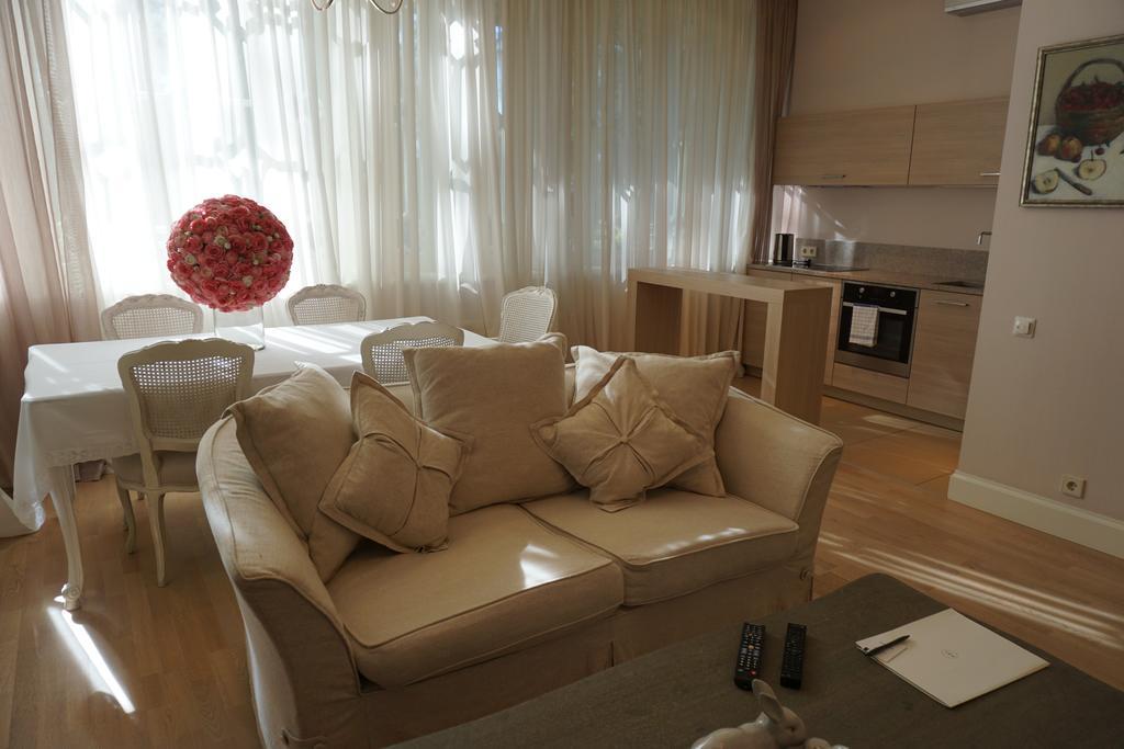 Wooden Villa Apartments Jūrkalne Extérieur photo