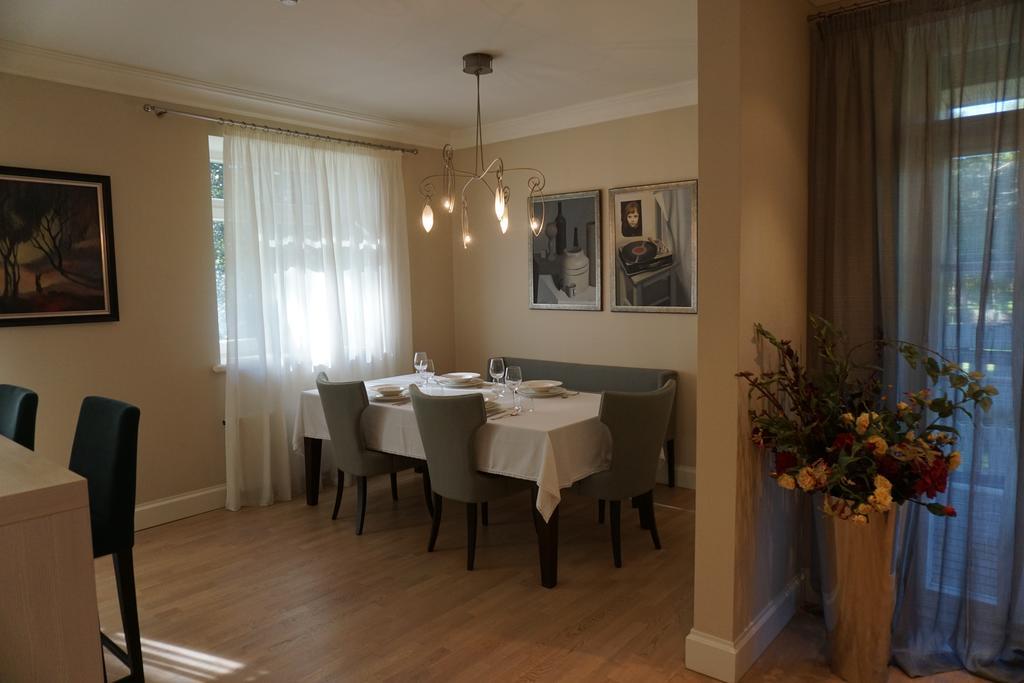 Wooden Villa Apartments Jūrkalne Extérieur photo