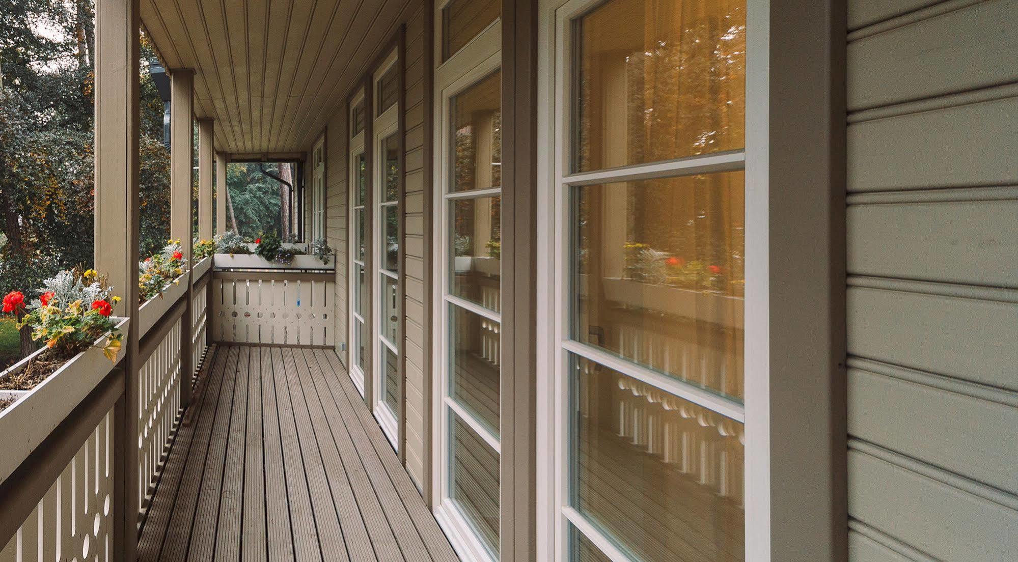 Wooden Villa Apartments Jūrkalne Extérieur photo