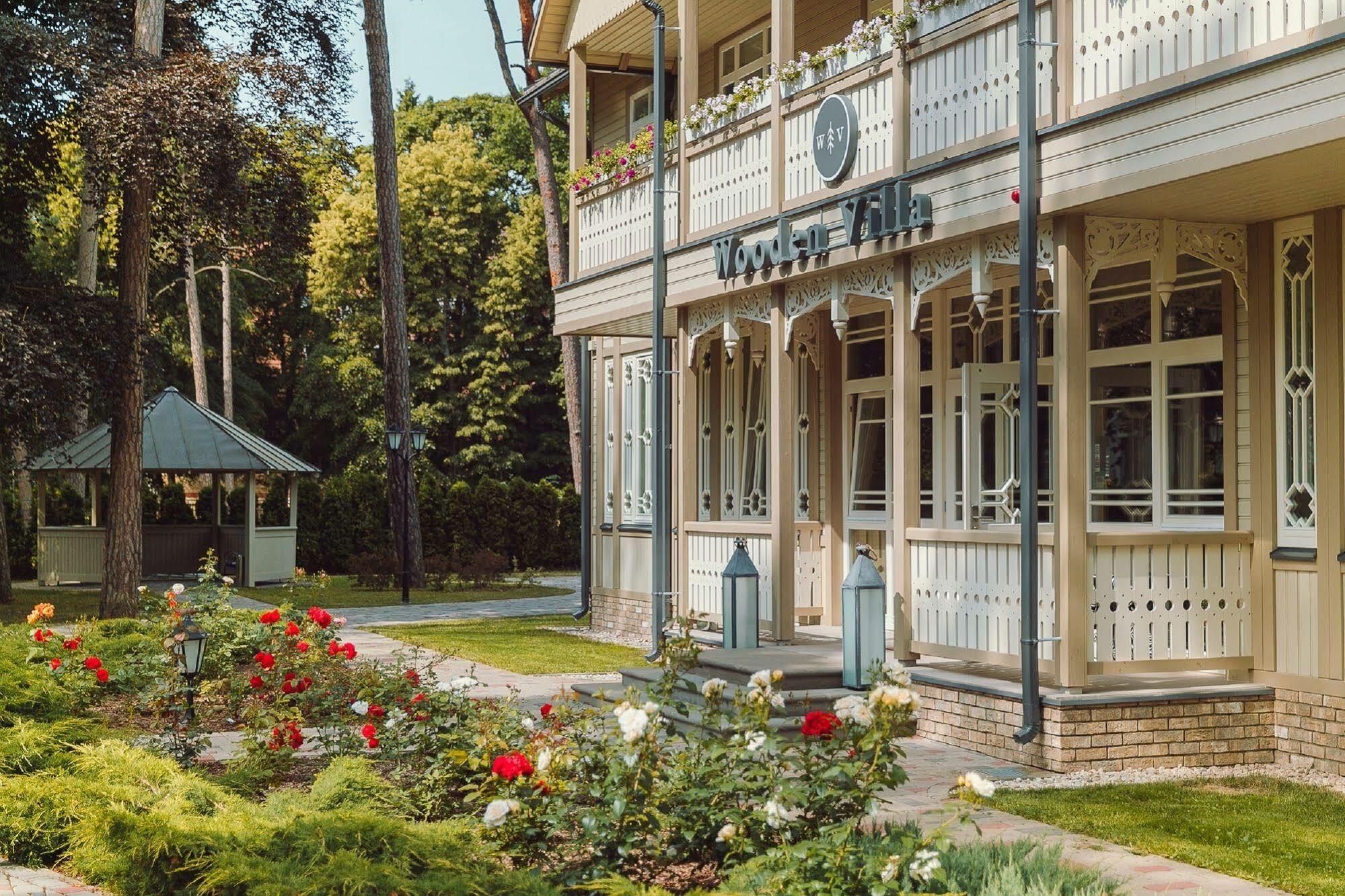 Wooden Villa Apartments Jūrkalne Extérieur photo
